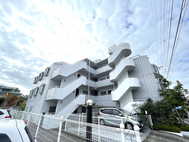 ～南大沢駅徒歩20分　内装リフォーム済マンション　オートロック付き～