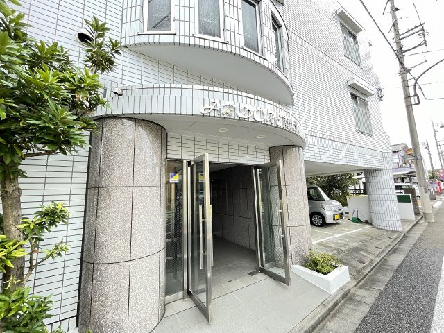 ～管理形態は全部委託式　キレイにメンテナンスされているマンションです～