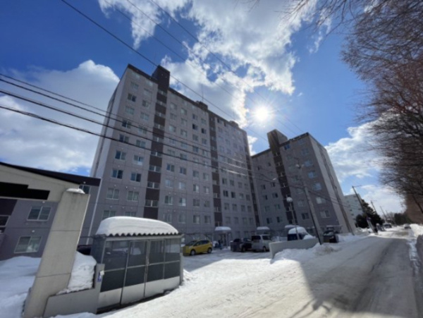 ロピア平岸の画像