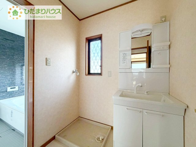 シンプルで使い勝手の良い独立洗面台！