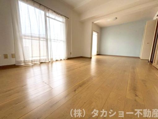 洋室は2部屋に区切れます!!