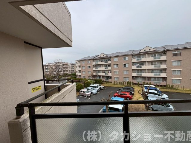 陽当たり良好なバルコニーです