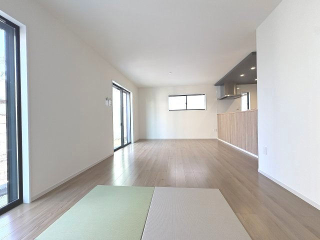 現地写真。リビングです。