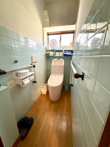 2年半前にリフォーム済できれいなトイレです。