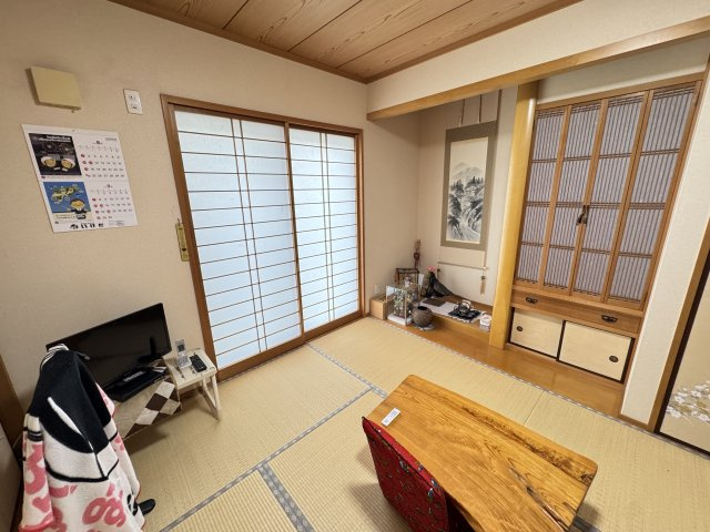 和室、ちょっとしたくつろぎスペースにいかがでしょうか