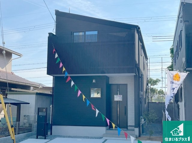 周辺は落ち着いた街並みの住宅地！子育てがしやすい住環境です！気になることがありましたら、お気軽にお問い合わせください！