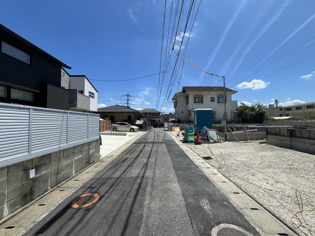 現地写真。前面道路です。