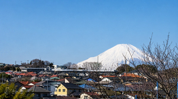◆南道路・高台につき陽当り・眺望良好。晴れた日には2Fより富士山が望めます♪
