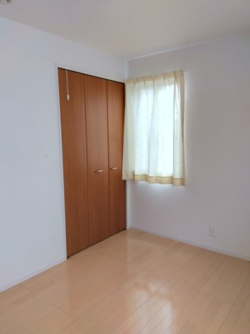 各部屋に収納があり、使いやすい間取りです。