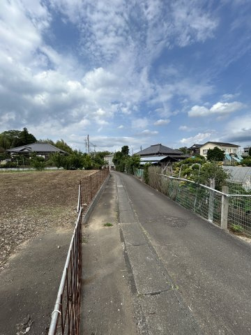 前面道路含む現地土地写真