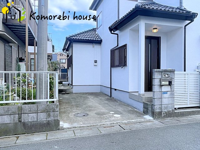 駐車場に車を止められます