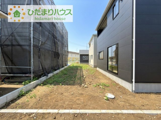 お庭付物件になります！お庭遊びや、プールなどお子様も大喜び(^^)