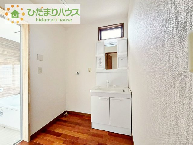 シンプルで使い勝手の良い独立洗面台！