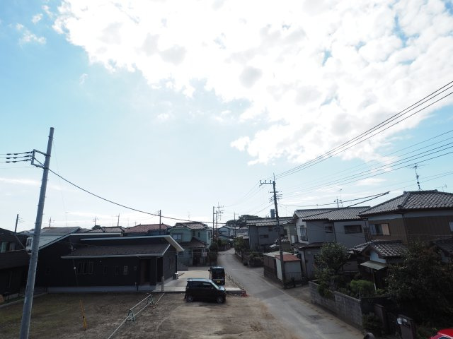 周辺には高い建物がなく、日当たり良好です♪