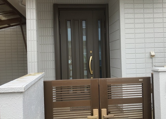 玄関は家の顔と言っても過言ではありません。現地を見学する際は玄関の広さや全体のバランスなどを見てみるといいでしょう。一般的なアプローチのしやすさだけではなく、お年寄りにも優しい設計のものだと安心です。