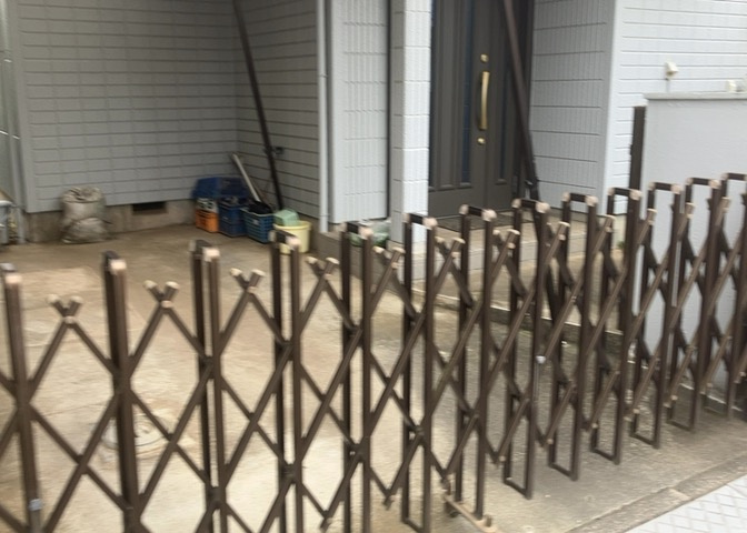 庭があることでガーデニングや家庭菜園はもちろん、こどもの遊び場やペットを放して遊ぶことができます。また、家の周囲に余裕があるということです。隣地との間があれば、十分な日当たりと、風通しが確保できます。