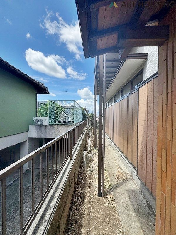 車通りの少ない閑静な住宅街