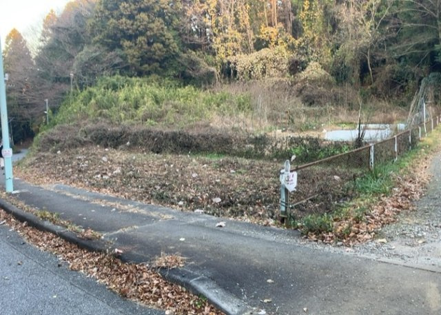 土地探しをしていると都市計画区域という言葉を目にすると思います。法律によって、都道府県知事や国土交通大臣が指定するエリアのことを指しており、都市計画区域は市街化区域と市街化調整区域に分けられています。