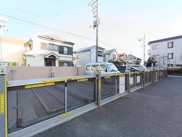 【駐車場】
