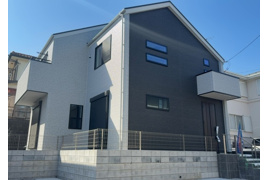 相模原市緑区若葉台の中古戸建ての外観