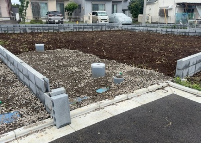土地探しをしていると都市計画区域という言葉を目にすると思います。法律によって、都道府県知事や国土交通大臣が指定するエリアのことを指しており、都市計画区域は市街化区域と市街化調整区域に分けられています。
