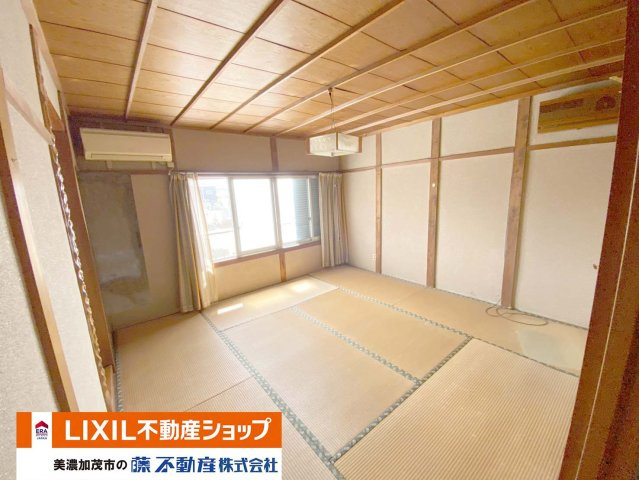 2階　和室8帖