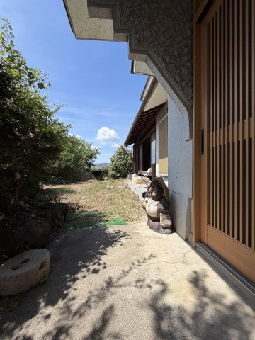 広いお庭でドッグランやバーベキューなど楽しみが広がります♪