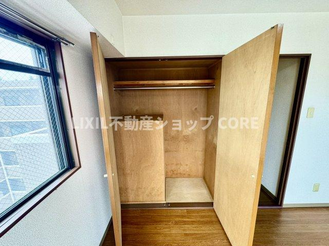 全居室に収納を完備しておりますので、居室の全空間を有効活用出来ます。　