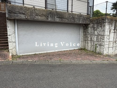 厚木市森の里2丁目　中古一戸建て