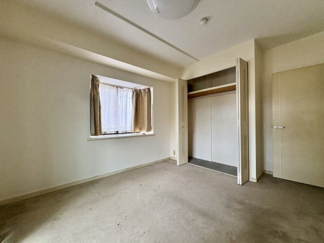ゆったりした洋室です！