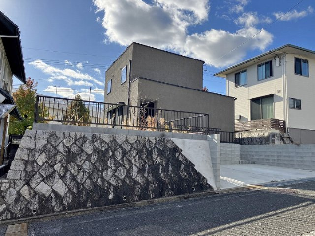 外観：334000185855