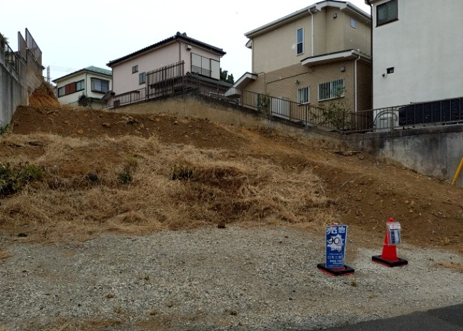 物件の詳細については、現地を見てわかること以外に、役所や法務局などで調べないとわからないことがあります。そのため、現地に行く場合は、もしこの物件を買ったらどのような生活ができるかをイメージしましょう。