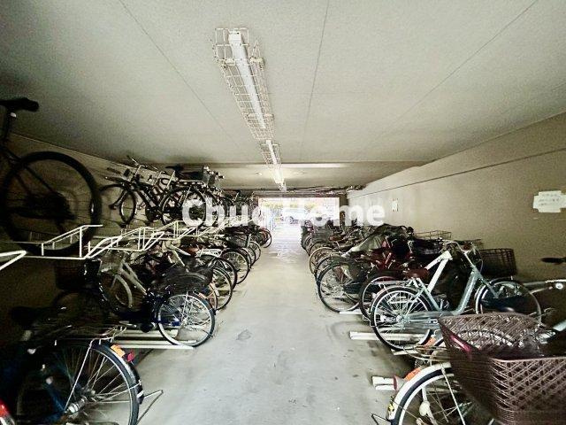 【自転車置き場】最新の空き状況や費用などの詳細は担当スタッフまでお問い合わせください。