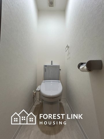 3Fのトイレです。落ち着いた空間となっております。