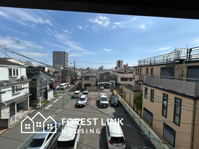 視界を遮る建物がなく、見渡せます。