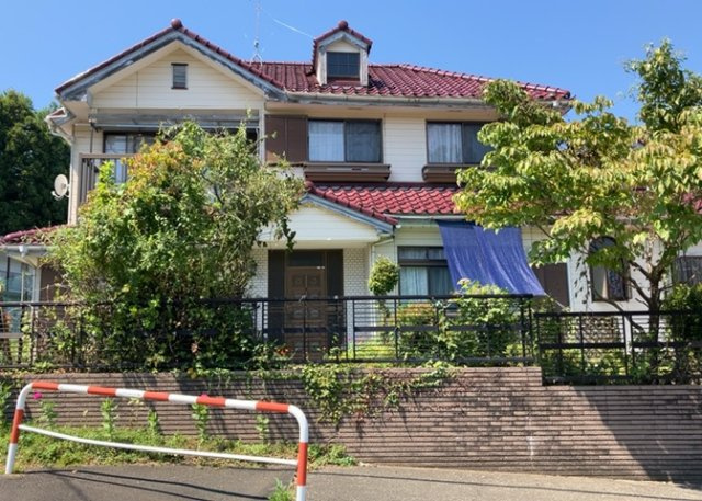 隣家の土地はどうなっているのか、生活利便施設が近くにあるのか、学校まで近いかなど、お客様のライフスタイルにあわせたイメージが重要です。また、近くにあると困る施設が近くにないかも確認するといいでしょう。