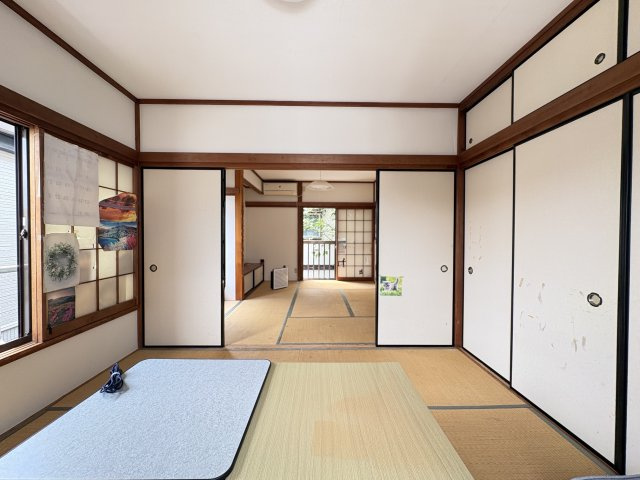 柔らかい畳が心地よい和室