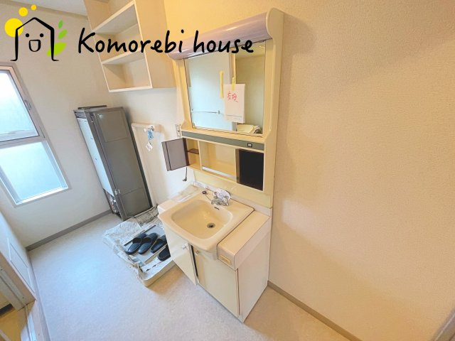 独立洗面化粧台付き