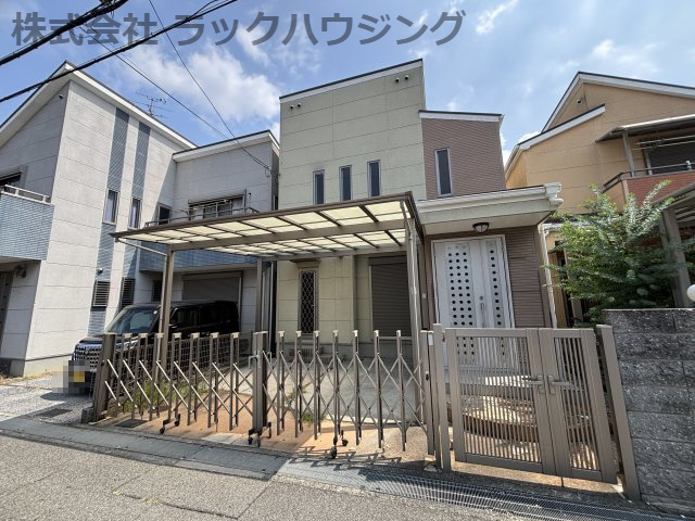 外観：327001693011