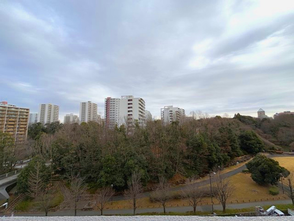 【シャリエ南大沢パークサイドテラスの展望】