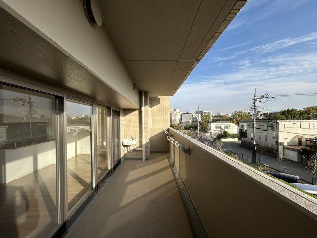 バルコニーにスロップシンクあり