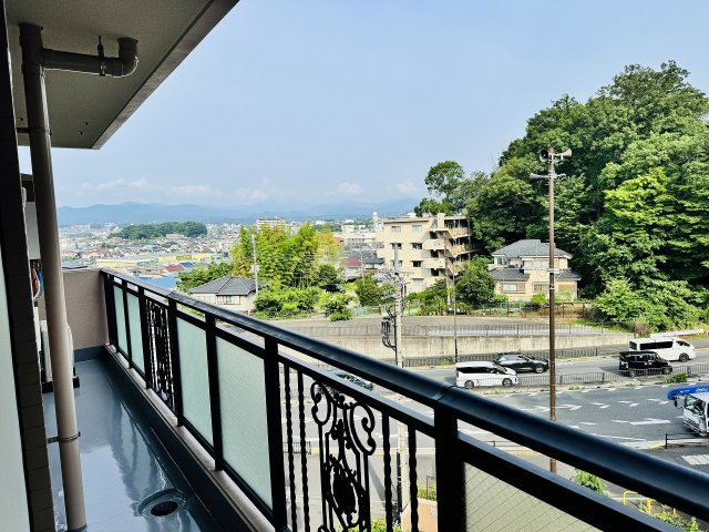 ～南西向きで陽当たりの良いバルコニー～