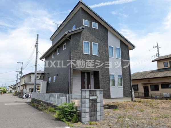 【真岡市長田5丁目 中古住宅の外観】