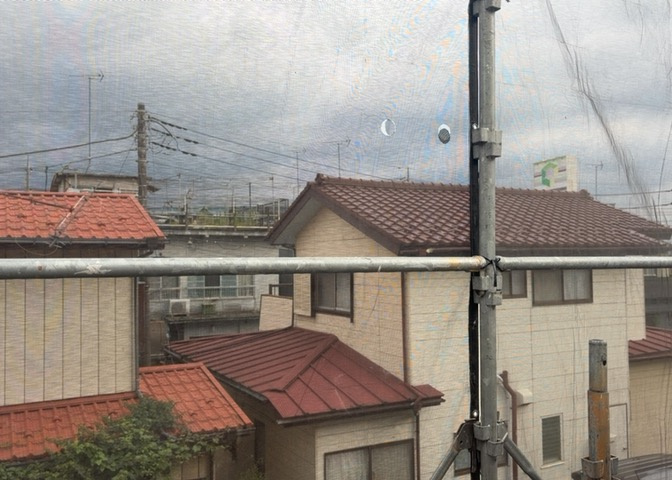眺望を気にして物件を探す場合、前面に建物が建っていないか現地で確認しましょう！前面に建物があると景色はもちろん、日当たりや風通しにも影響が出てきます。住んだ時のことを想像しながら現地見学をしましょう。