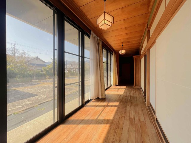 南側に位置する縁側は、日向ぼっこにぴったり！