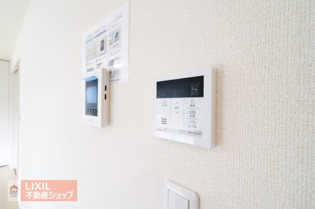 【温水設備】現地完成写真。給湯スイッチ付きで温度調整もラクラクです。
