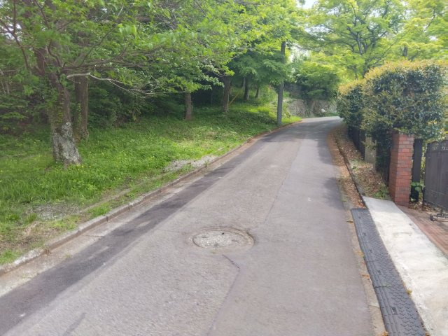 ゴールド川奈カントリークラブが近くにあります。趣味の時間も充実出来ます。