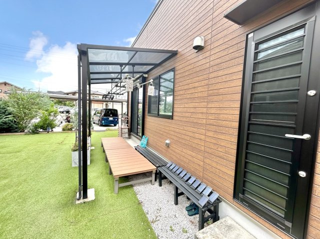 ■お庭｜憧れの庭付き一戸建て！お庭でBBQやビニールプールを置いてお子様と遊ぶこともできます（*＾＾*）?