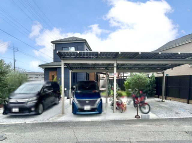 ■カーポート｜カーポート付きです♪ご自身の愛車も、友人の愛車も守れるのはうれしいですね♪