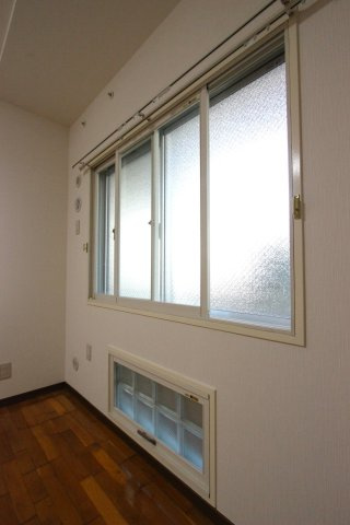 洋室窓は二重窓を施工！断熱・防音・結露対策になります！